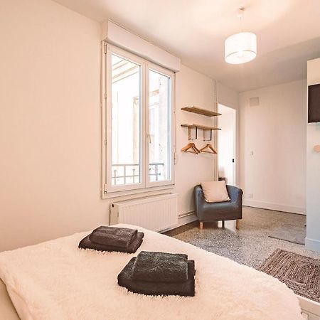 Charme De L'Ancien Pour Cet Appartement Entierement Renove Dans L'Hypercentre De Ρενς Εξωτερικό φωτογραφία
