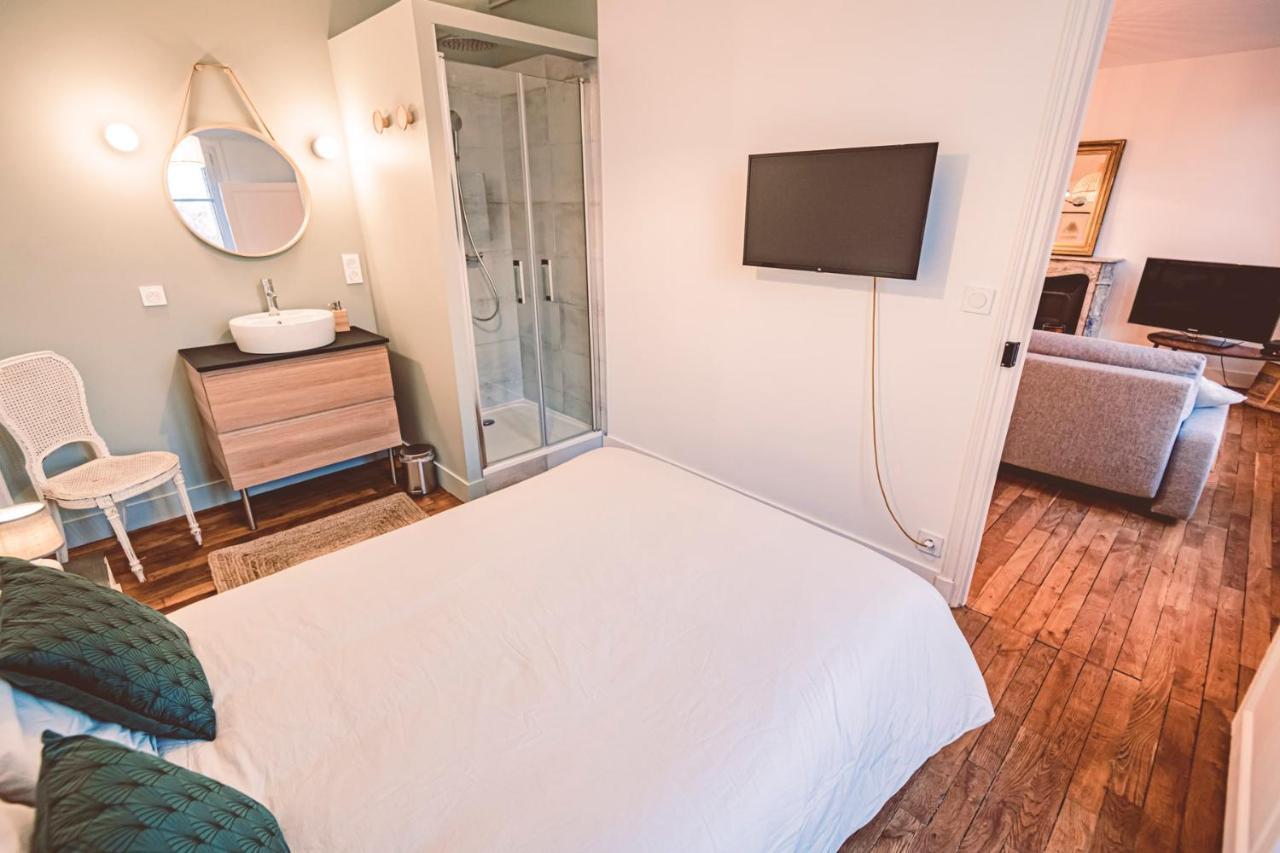 Charme De L'Ancien Pour Cet Appartement Entierement Renove Dans L'Hypercentre De Ρενς Εξωτερικό φωτογραφία